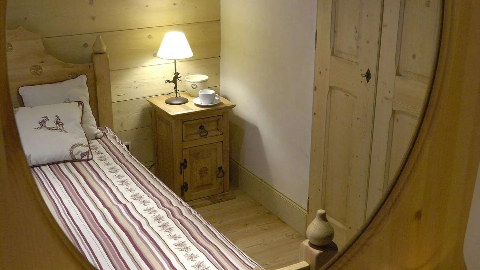 Appartement Cosy 4 Pieces Avec Linge Inclus, Pour 6 Personnes A Meribel, Proche Des Remontees Mecaniques - Fr-1-180-621 Les Allues Apartment